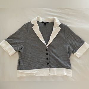 Cropped collared button down